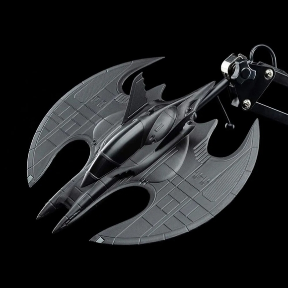 Batwing Posable Lamp DC Comics Batman 1989 Style In Box - Picture 3 of 16